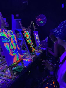 Art and Wine: taller de pintura y vino en Barcelona