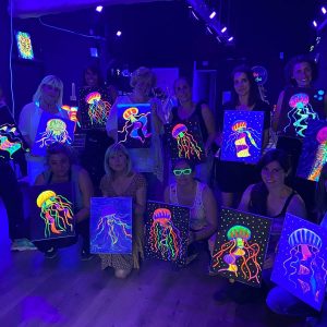 Pintura y Vino Barcelona: Wine and Art Experience