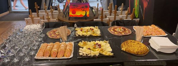 Catering ofrecido en nuestros talleres de arte y vino