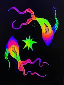 Pinta tu signo Piscis en un taller con pintura fluorescente.